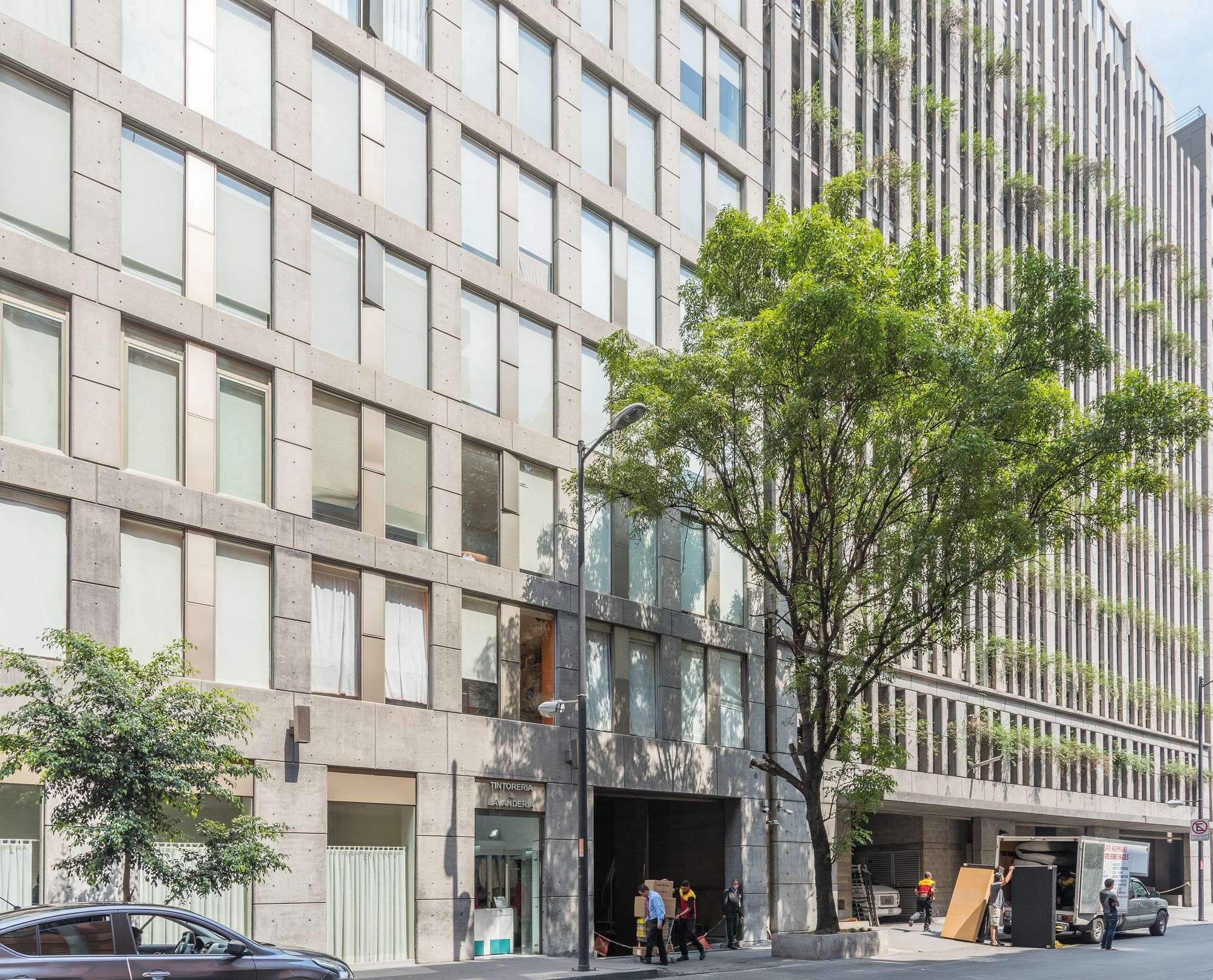 Boutique Downtown 1417