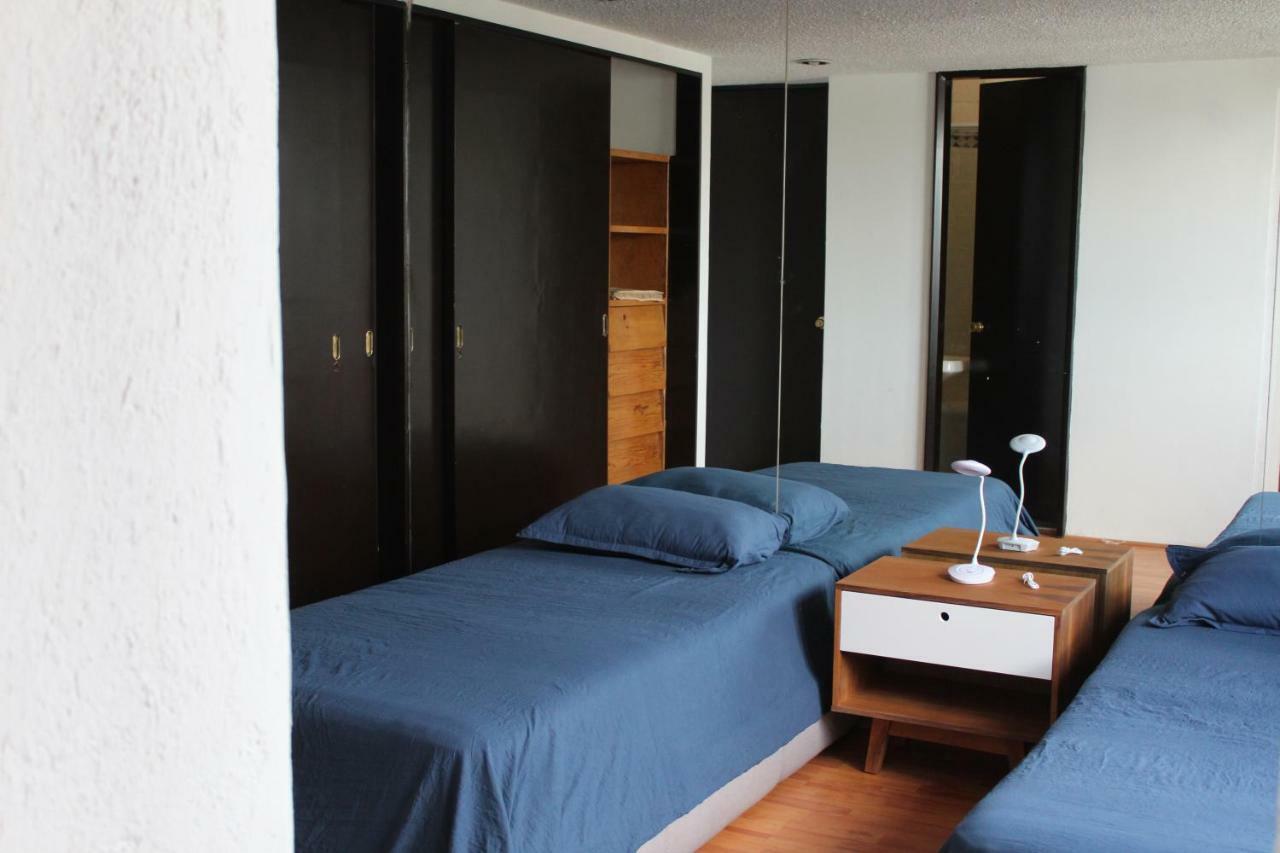 Echegaray Casa Con Enorme Jardin *
