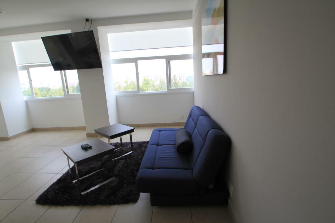 Boutique Downtown 707 Two Bedrooms Apartment *