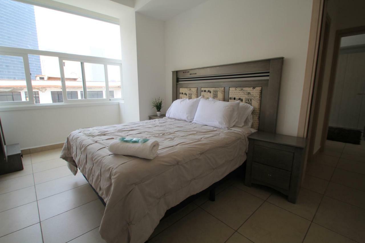 Boutique Downtown 707 Two Bedrooms Apartment