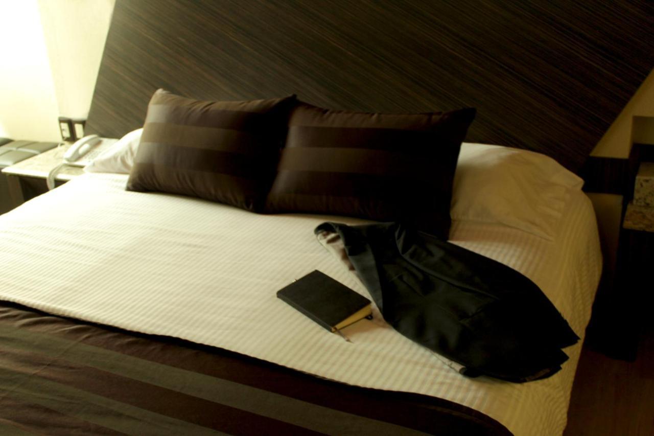 Hotel del amor La Moraleja 3*